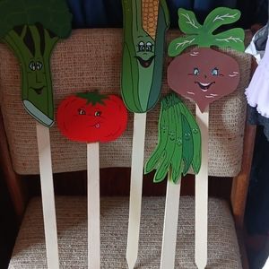 VINTAGE UNIQUE SET OF FIVE, WOODEN GARDEN STAKES/STICKS.
